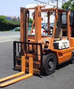 Xe Nâng Chạy Dầu FD2.0 Loại 2 Tấn Toyota