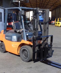 Xe Nâng Chạy Dầu FD2.0 Loại 2 Tấn Toyota